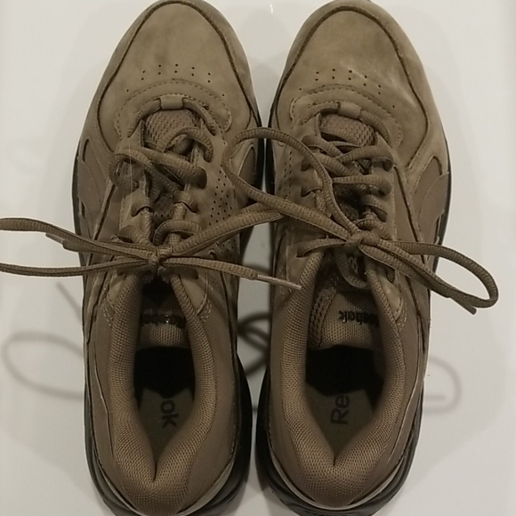 Reebok Womens size 8 DMX Max walking shoe - Picture 1 of 6